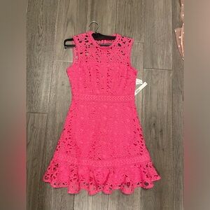 Aqua Bloomingdale’s size small dress new with tags
2/30$ mix and match